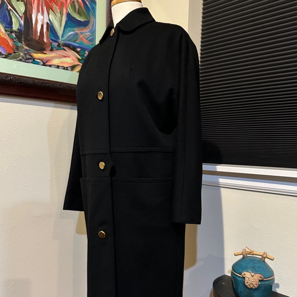 Blk  Fine Wool Vintage 1960s  Mod Style Black Coat w/ Beautiful Gold Buttons - Picture 15 of 16